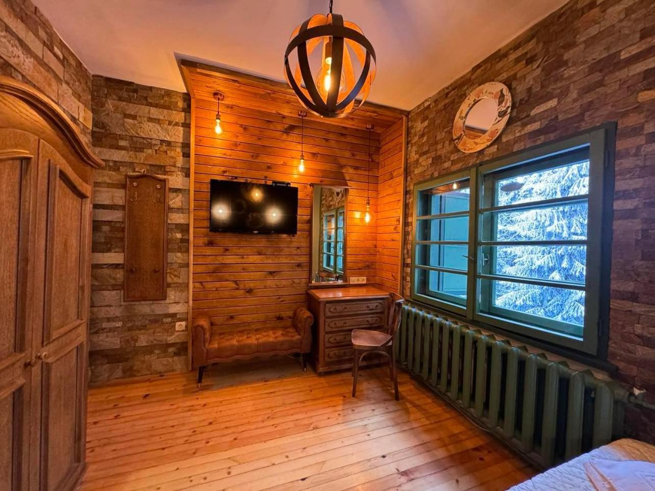 Villa Adis With Hot Pool & Jacuzzi By Bookvillabg Borovets Dış mekan fotoğraf