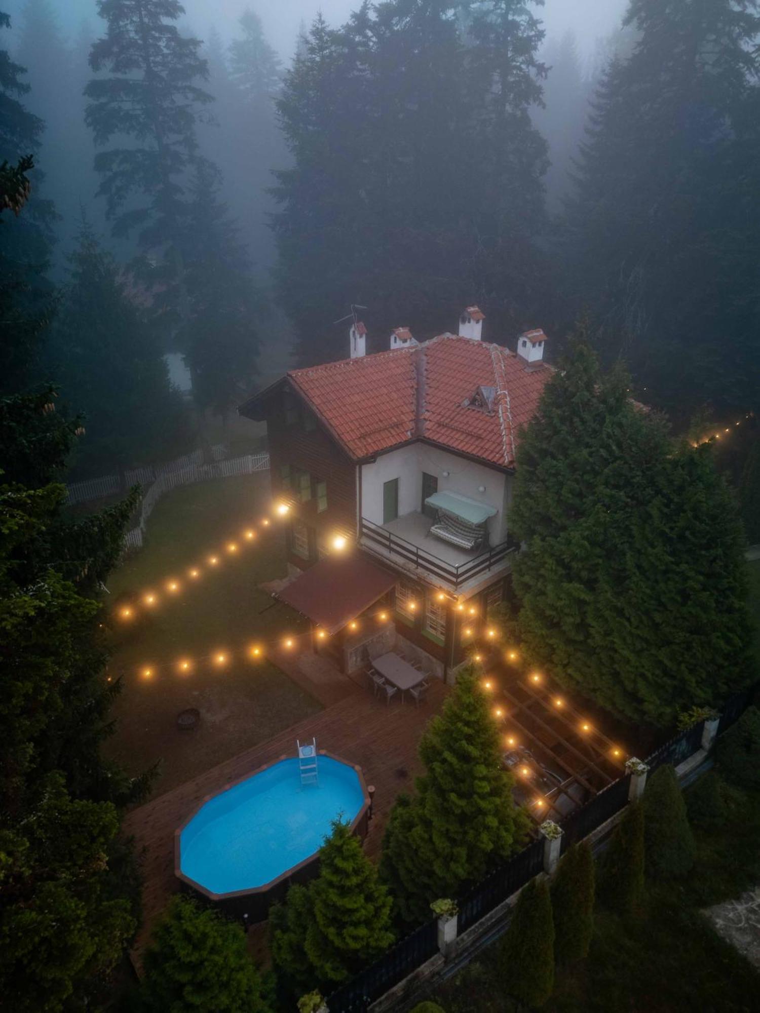 Villa Adis With Hot Pool & Jacuzzi By Bookvillabg Borovets Dış mekan fotoğraf